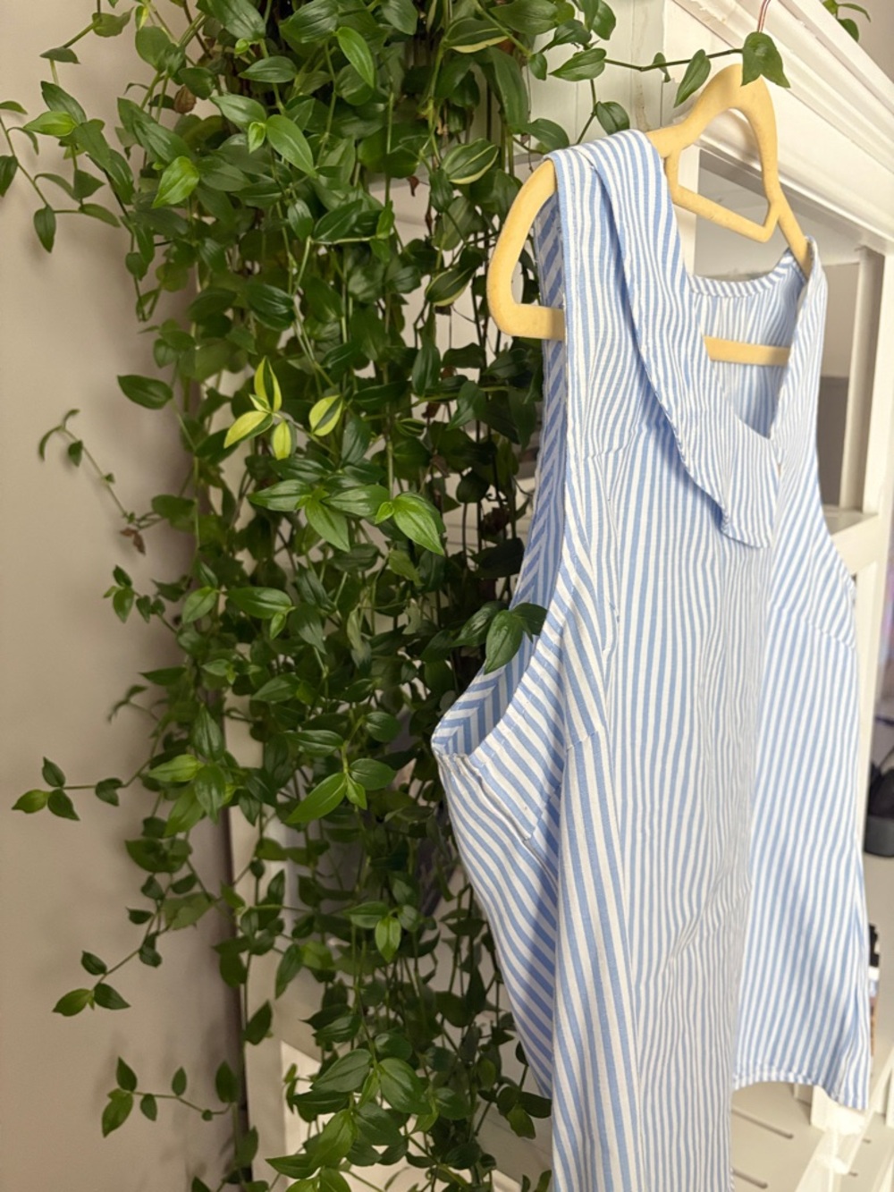 Adorable SHEIN Blue and White Striped Sleeveless Asymmetric Button Top❣️ - Picture 3 of 11